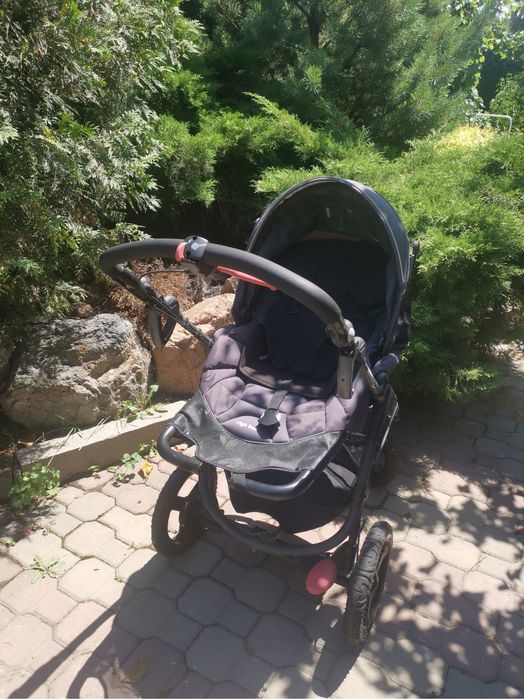 Отдам коляску bebe confort