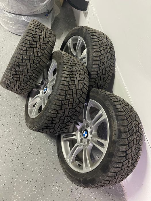 Продам шины с дисками 4 шт на BMW шипованные