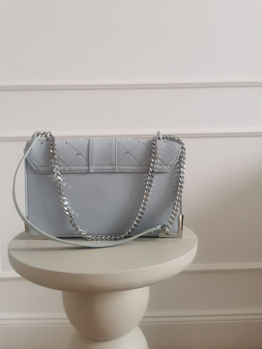 Дамска чанта - Motivi