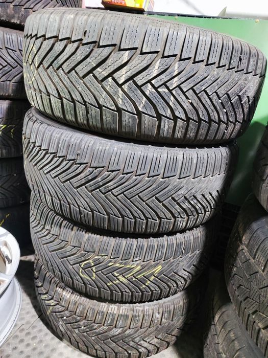 4 бр зимни 225/50/17 Michelin