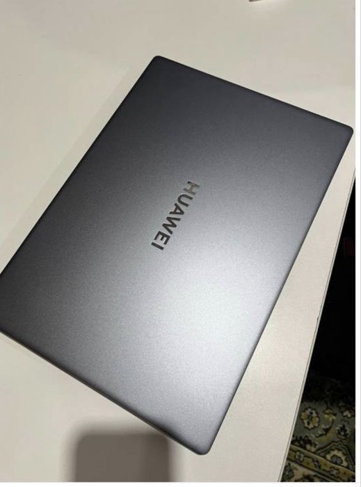 Продаю ноутбук Huawei