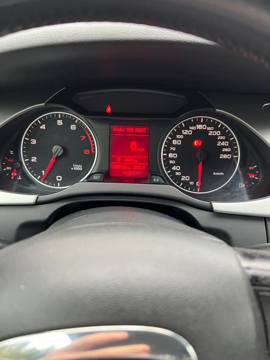 Vând autoturism AUDI A 4