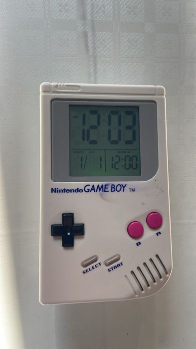 Ceas cu Alarmă. NINTENDO Game Boy.