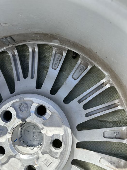 Диски от камри 80 (оригинал)