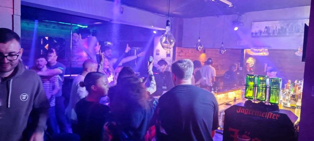 Балове и Събития клуб NIGHTLIFE (Buzz-bar) Боровец