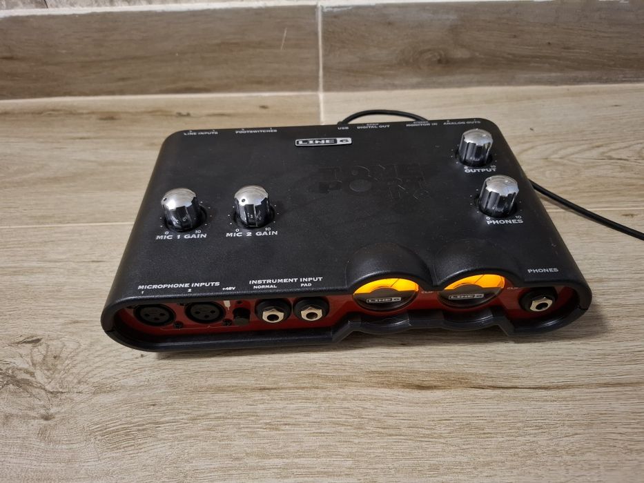 Interfață  Line 6  Țone port ux2