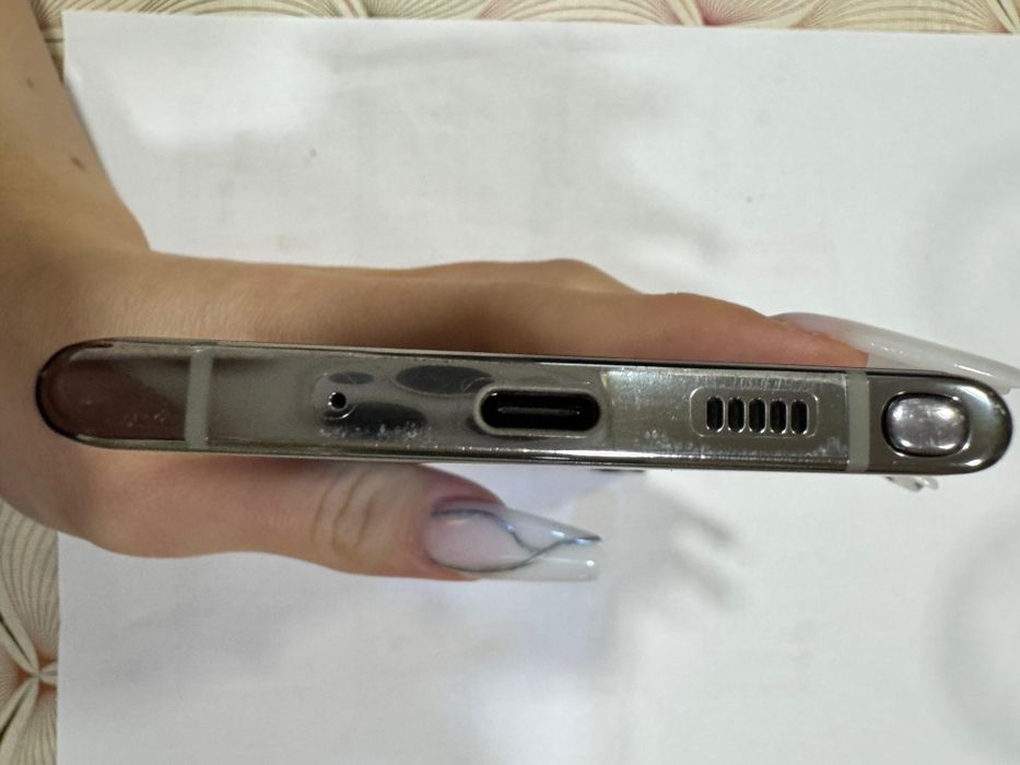 Vând telefon Samsung