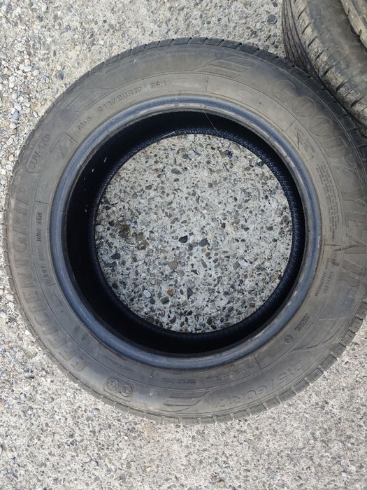 Anvelope 4 bucăți 300 lei  215/60/r17