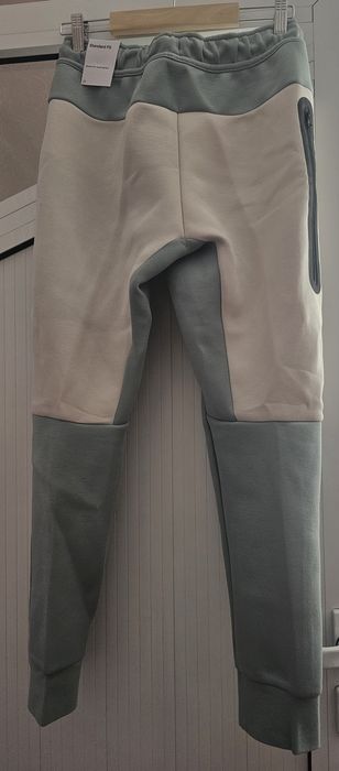 Nike Tech Fleece детско долнище