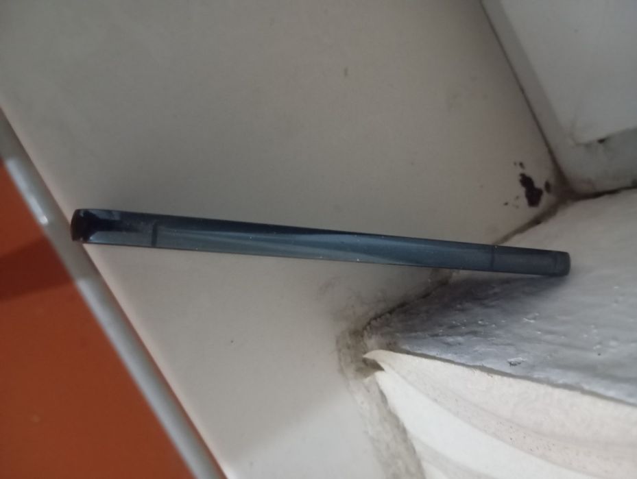 Samsung s22 телефон