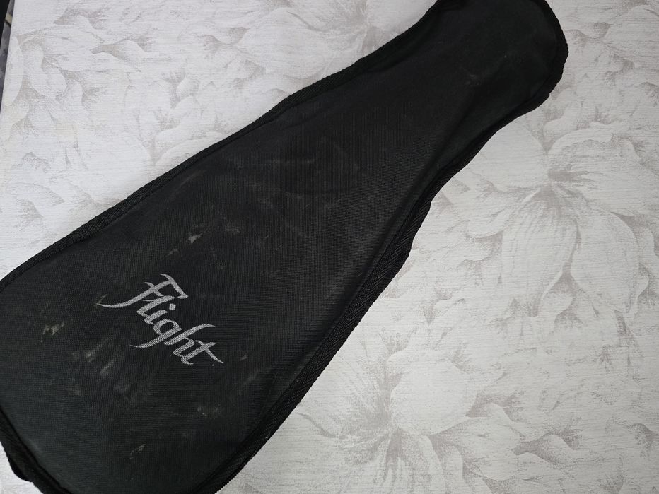 Продам Укулеле Veston