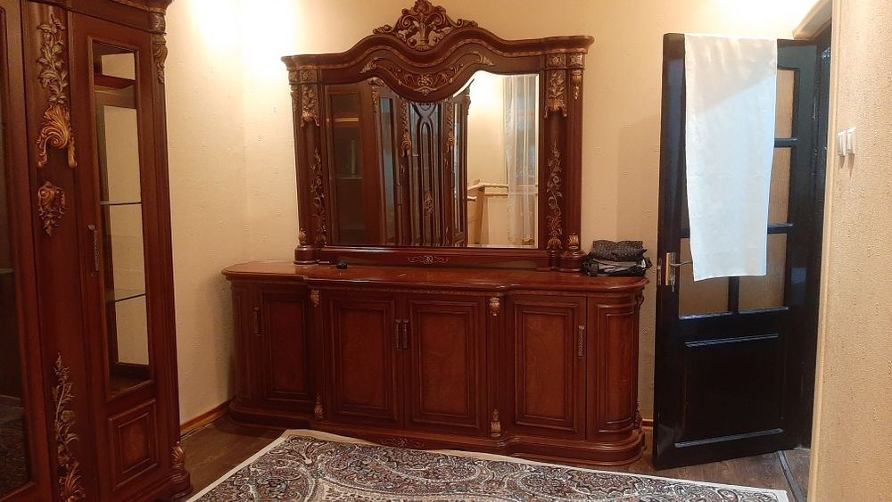 Продаётся мебель горко и камод китайский оргинал