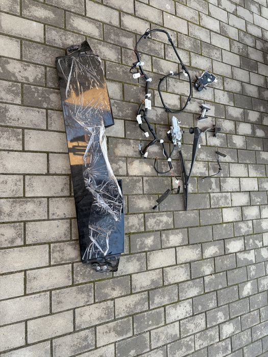 Elemente hayon nissan leaf 2, spoiler luneta , masca , camera,