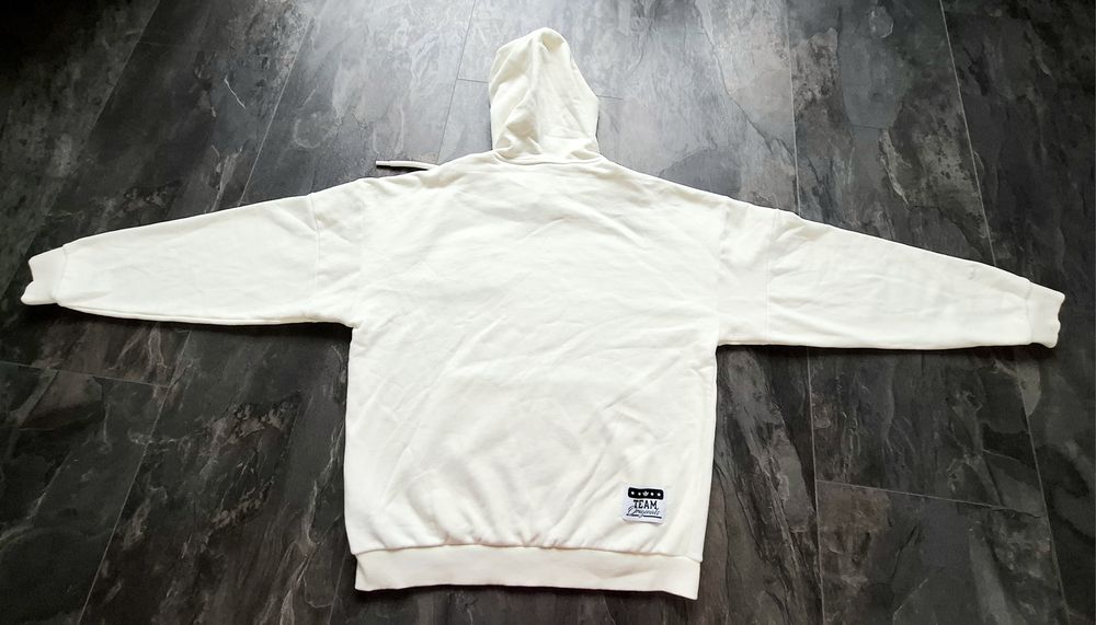 Нов Оригинални суичър Adidas