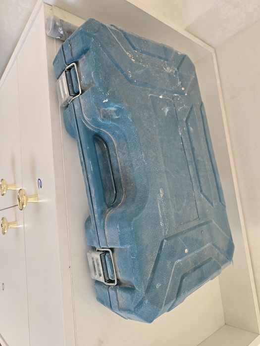 Перфоратор сотилади