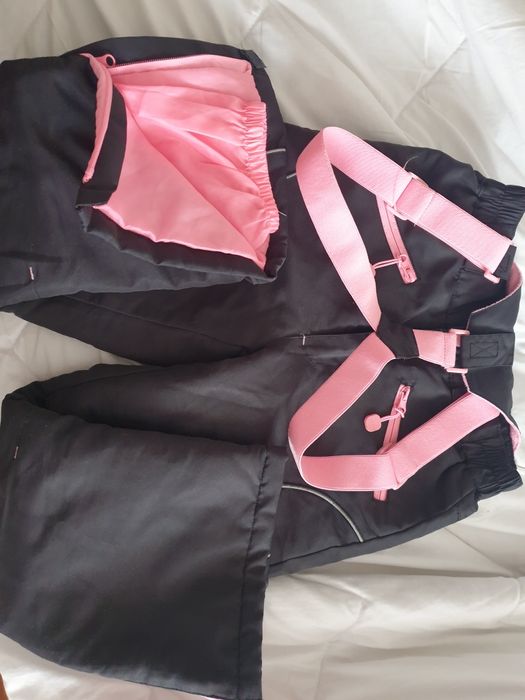 Детски ски панталон, шапки и шалове