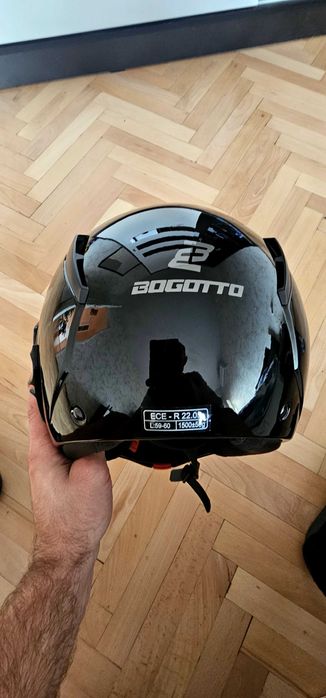 Модулална каска-Bogotto,размер L 59-60