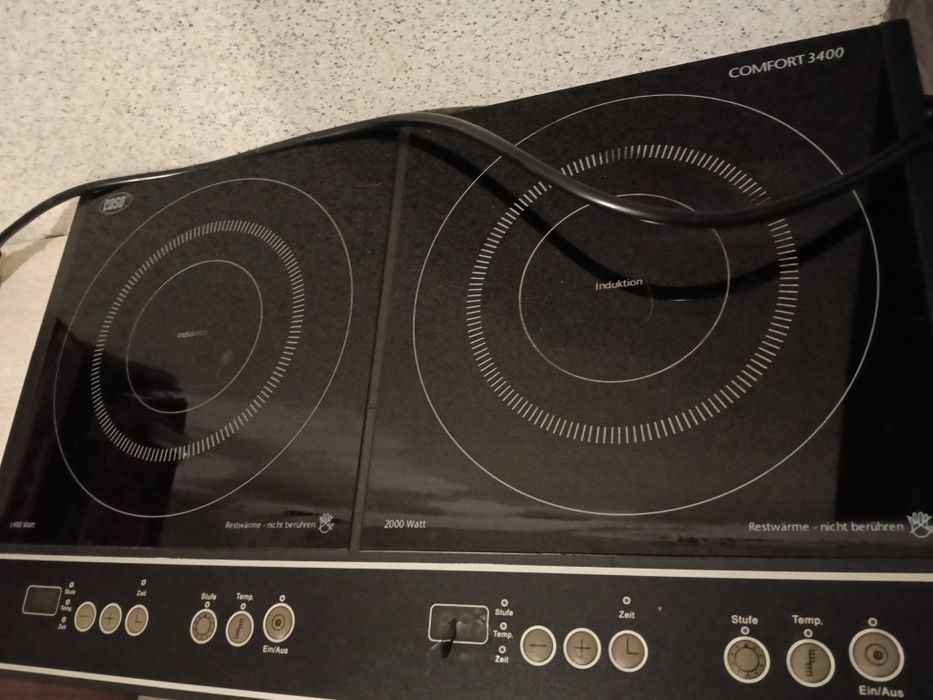 Настольная индукционная плита в отличном состоянии