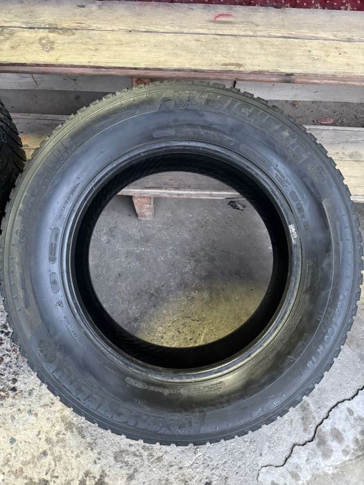 Продам зимний резину от прадо 150