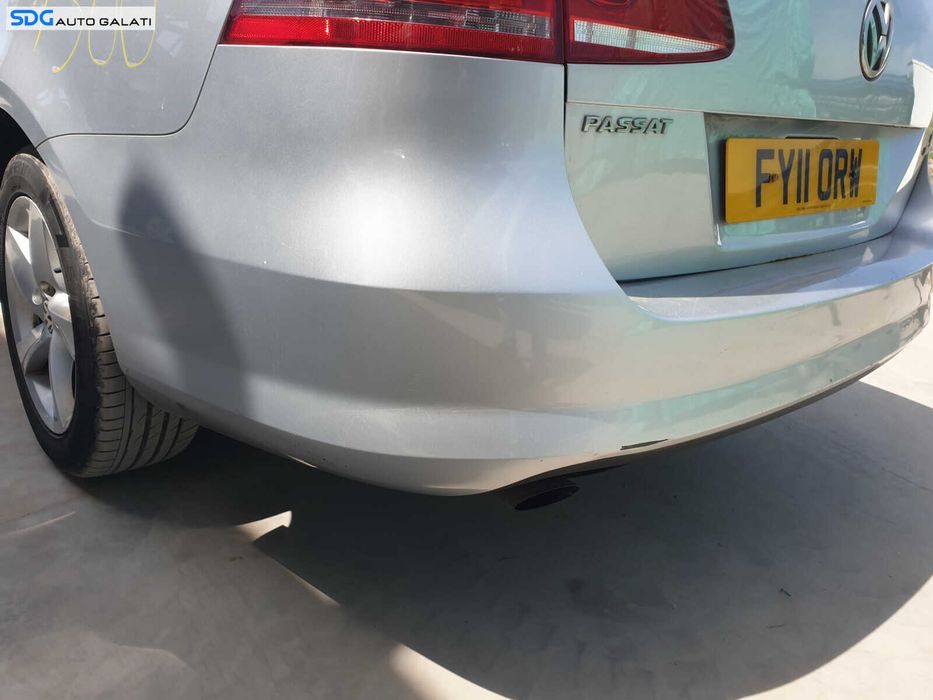 Bara Spoiler Spate cu Imperfectiune Volkswagen Passat B7 Break Combi 2010 - 2015 Culoare Argintiu LA7W [K3745]