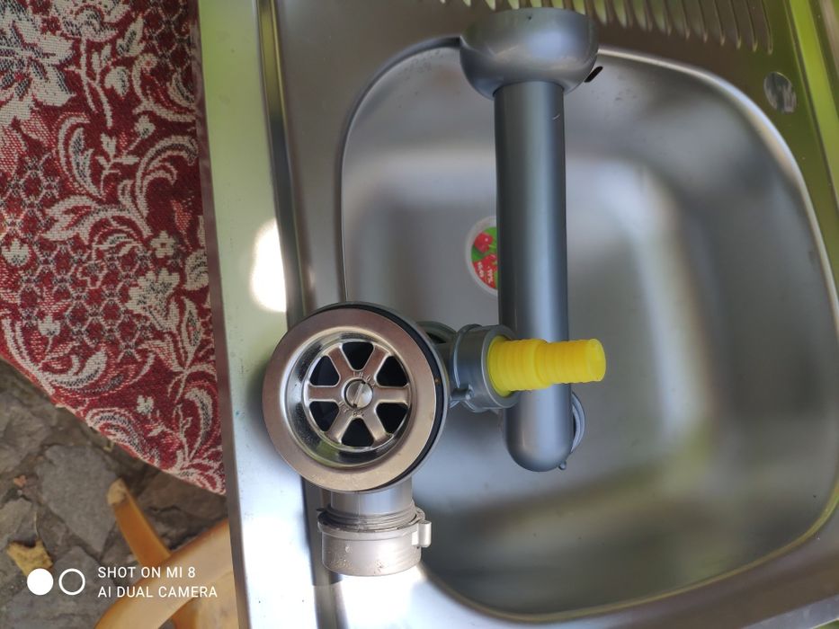 Vând chiuveta inox Franke