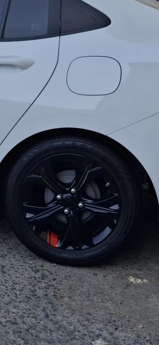 Продаётся диски с шинами Onix Redline или обмен на Malibu Premier R17