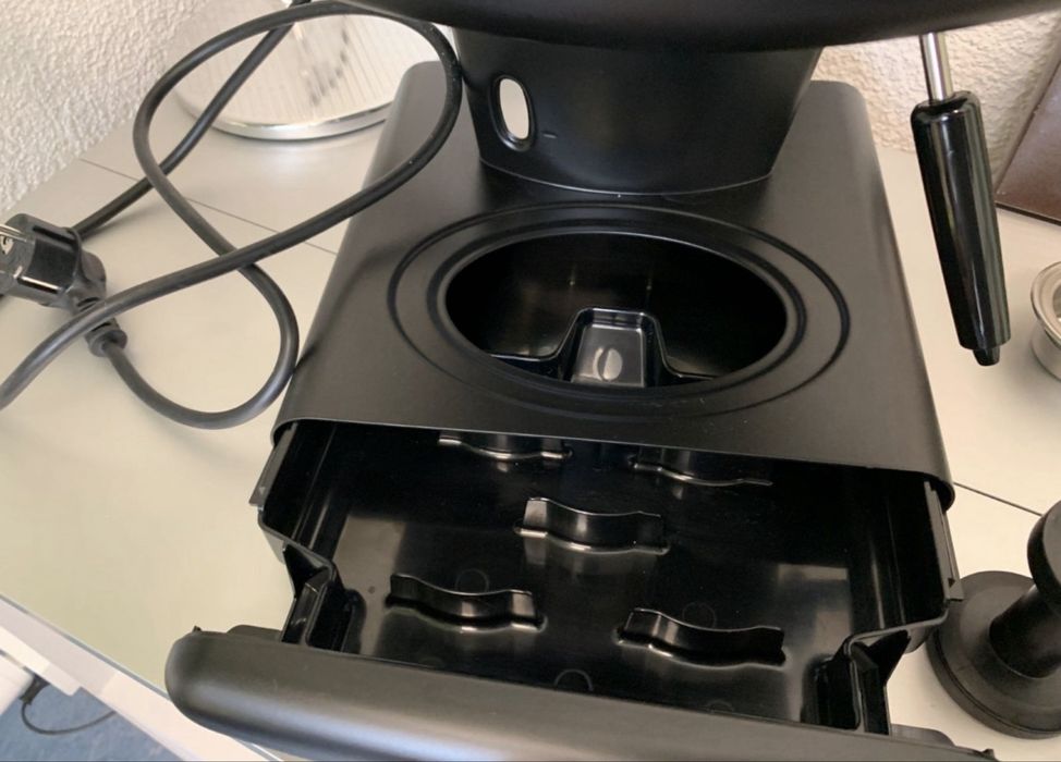 Espressor cafea illy cafea macinata si paduri ESE manual capuccino