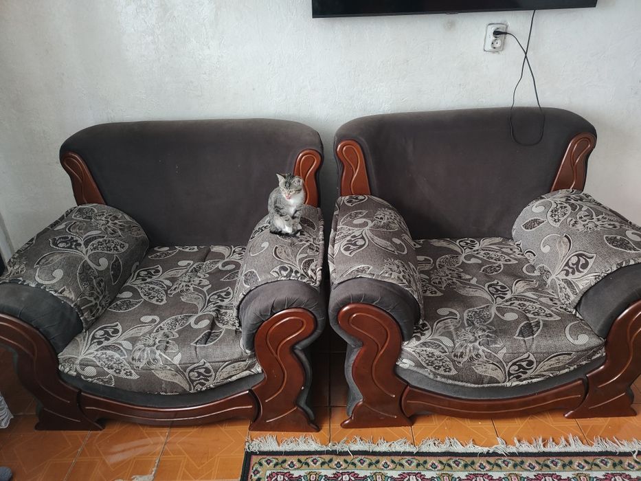 Продам диван +2 кресла