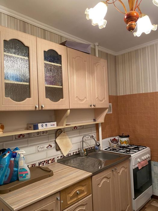 Сдаю 3 ком кв со всеми удобствами