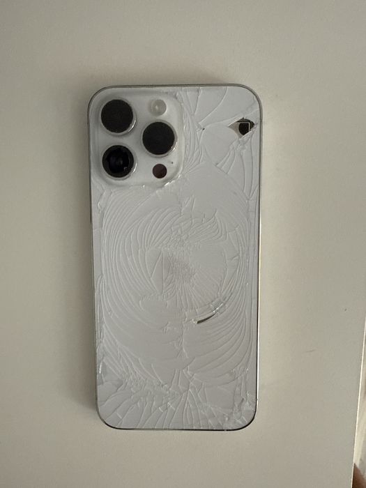 iPhone 14 Pro Max — под ремонт / восстановление