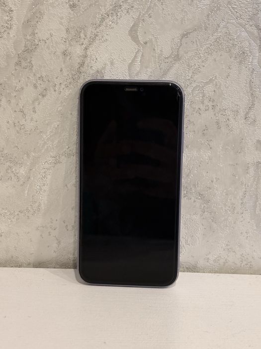 Продается 11 айфон