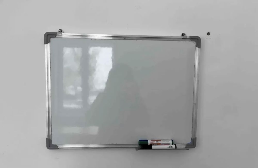 Продам маркерную доску недорого