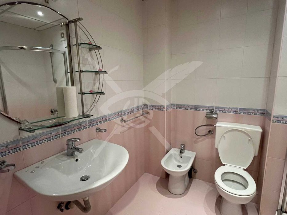 Дава се под наем Двустаен апартамент в София, Гоце Делчев - 90 кв.м за 747.66 € - Снимка #6