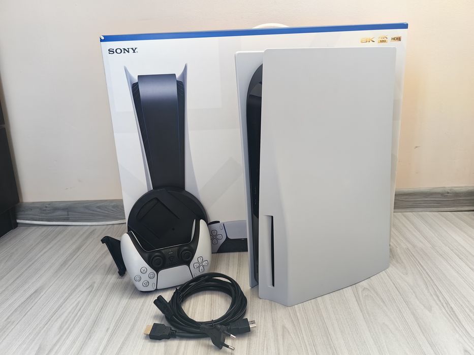 Продавам Playstation 5 Standard Disk Edit