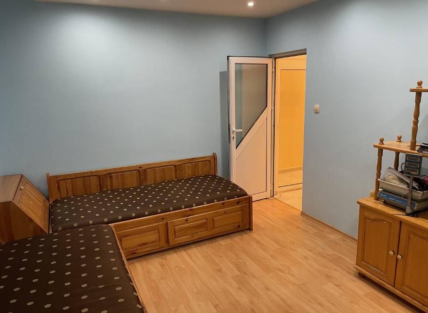 Дава се под наем Тристаен апартамент в Пловдив, Изгрев - 80 кв.м за 350 € - Снимка #1