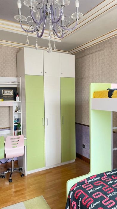 Продам детскую гарнитуру