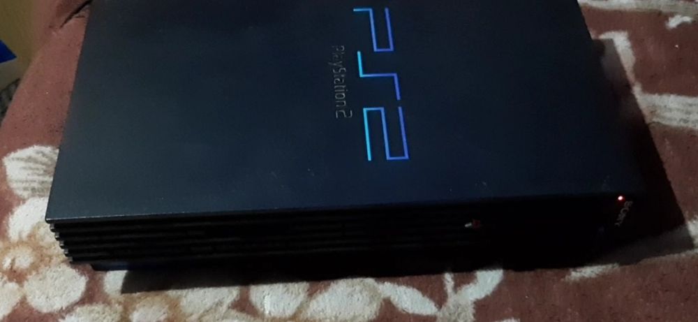 Vând PlayStation 2 fat în stare bună ps2