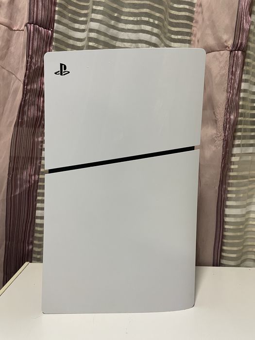 Vând PS5 Normal