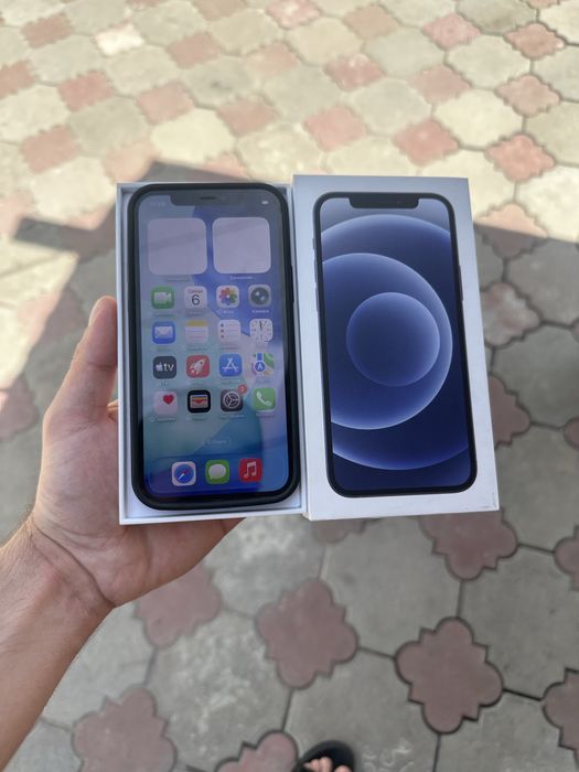 Продам телефон Айфон 12 128Gb