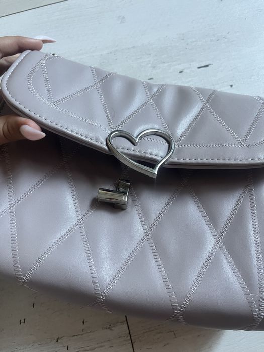 Дамскя чанта, светлосива, почти неизползвана