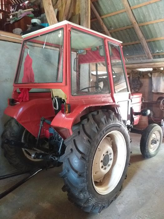 Vând tractor UTB 445