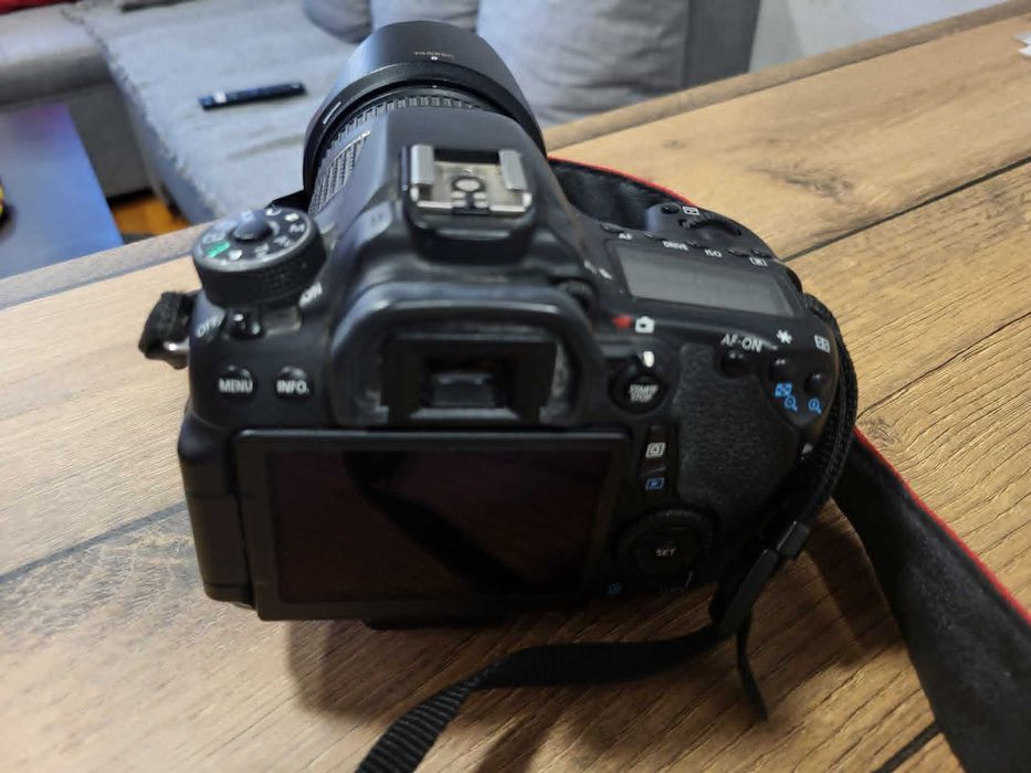 Canon EOS 70D + Tamron SP 17-50mm F/2.8 VC