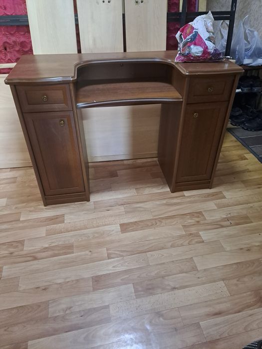 Туалетный столик,  тумба