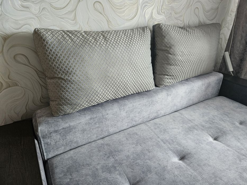 Продам диван в отличном состоянии