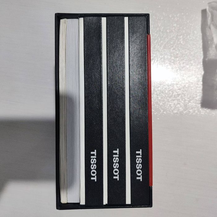 Продаются оригинальные наручные часы Tissot . Настоящие швейцарские