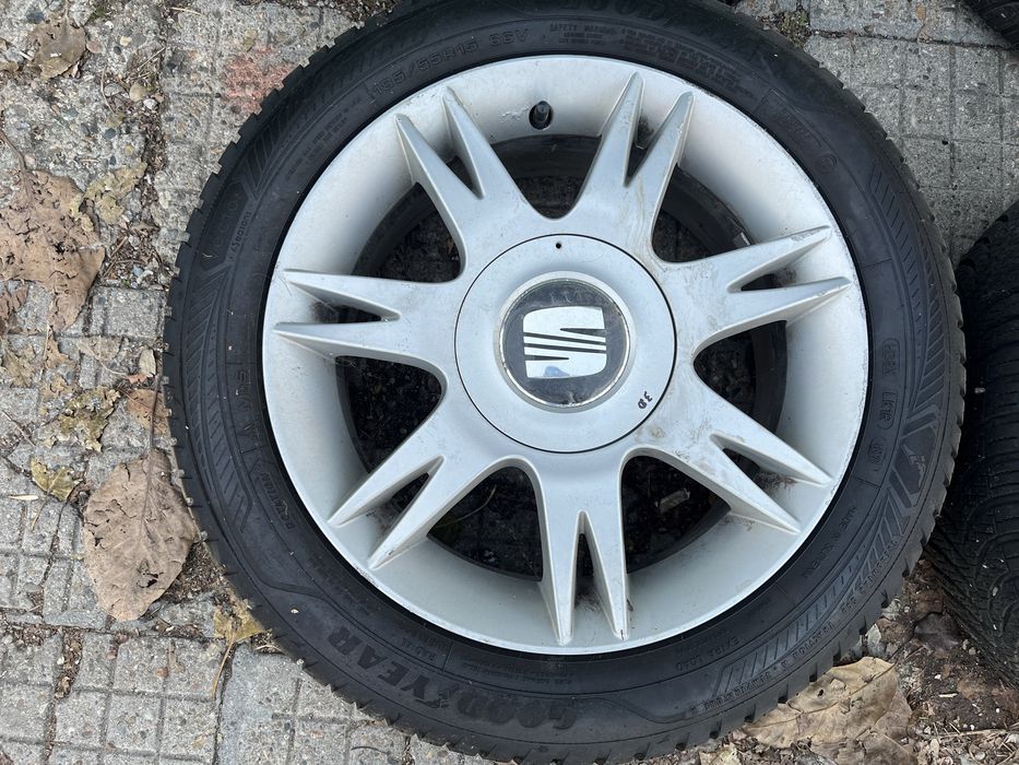 Оригинални джанти със всесезонни гуми GOODYEAR 15" 5х100 SEAT
