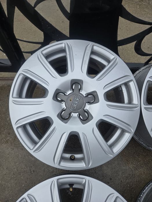 Оригинални алуминиеви джанти за Ауди 16 цола