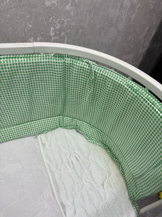 Продам кроватку деткую 9в 1