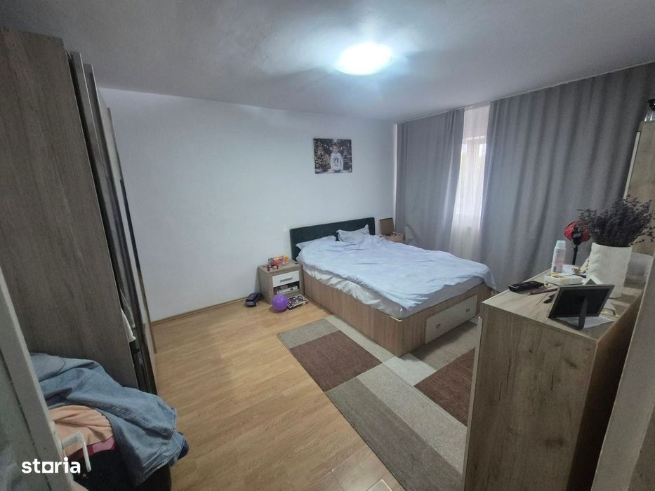 Apartament 2 dormitoare, Living+bucataria, Etaj 2, Cetate, Șc. Nr. 7