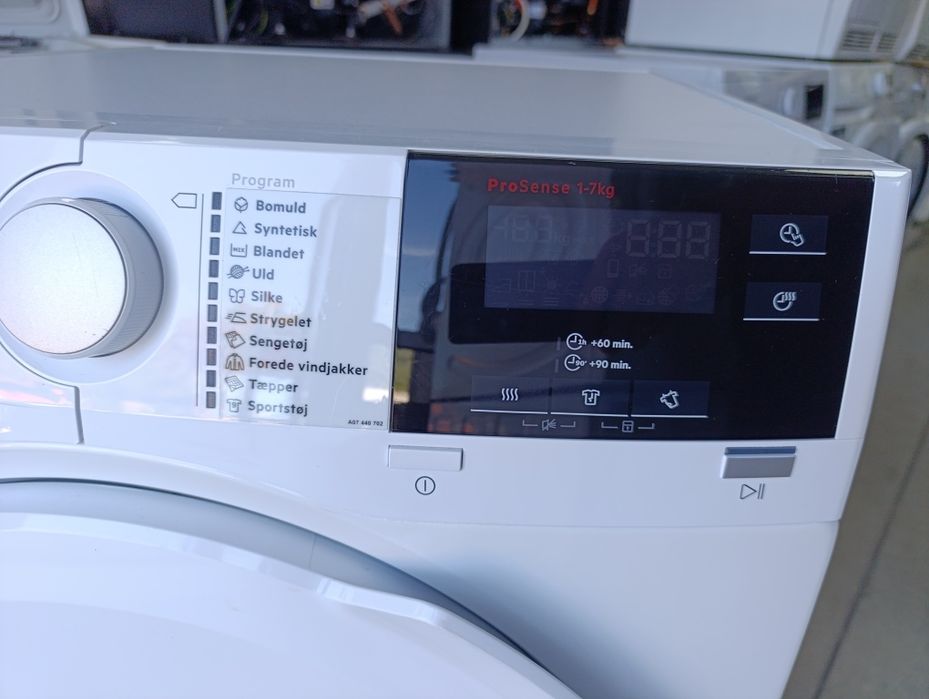 Сушилня AEG SERIES 7000 Капацитет на сушене 7кг
Енергиен клас А+++
Про